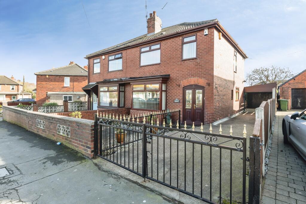 Main image of property: Minsthorpe Lane, Pontefract, WF9