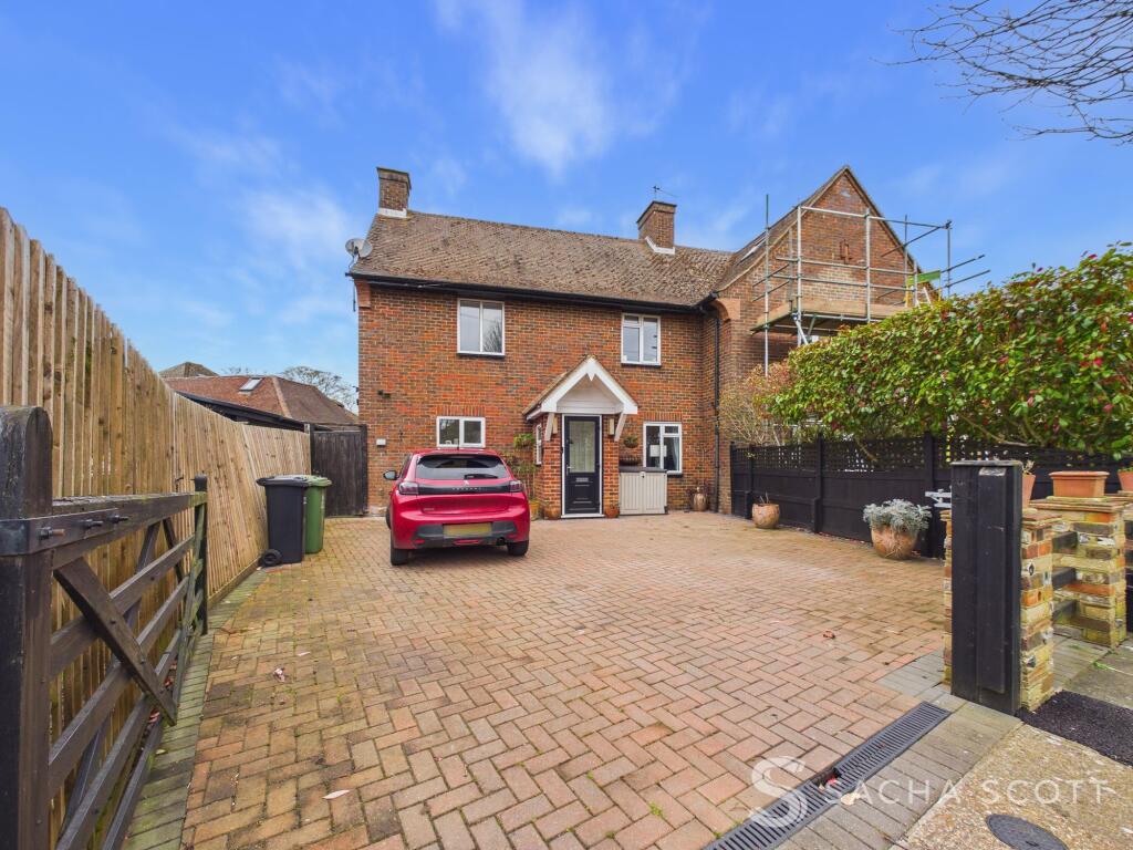 Main image of property: Yewlands Close, Banstead, SM7