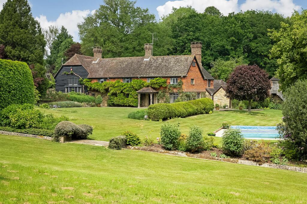 Rowhook Farm, Rowhook, Horsham, West Sussex, RH12 3PY