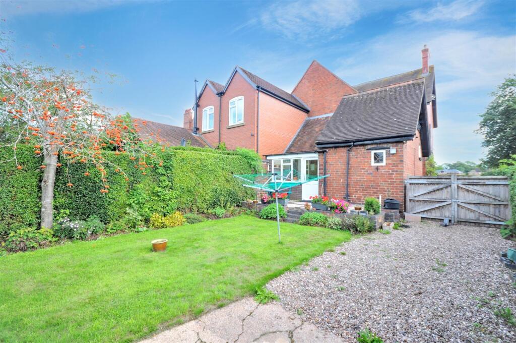 House in Stafford, Oultoncross, Stone - View 5