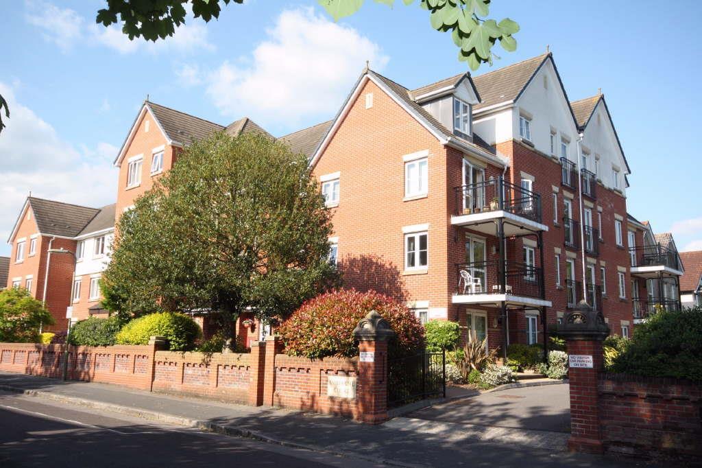 1-bed other on Fairholme Court, Archers Road, Eastleigh, £120,000