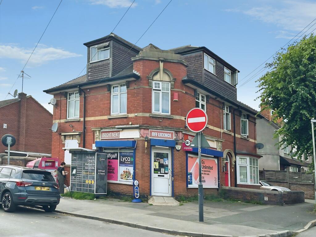 Main image of property: 147, Bracebridge Street, Nuneaton, Warwickshire CV11 5PD