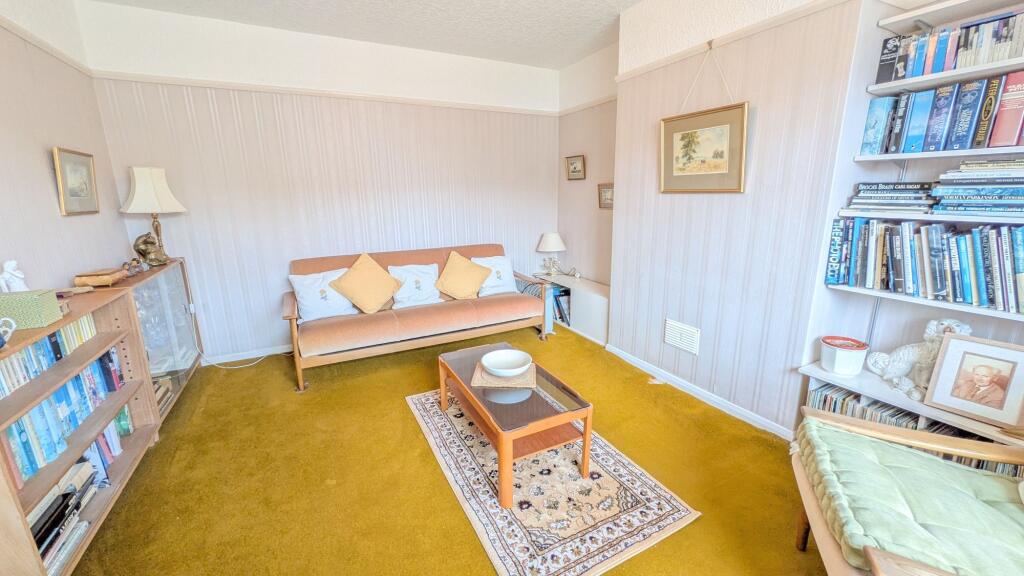 House in Worcester, Worcestershire - View 4