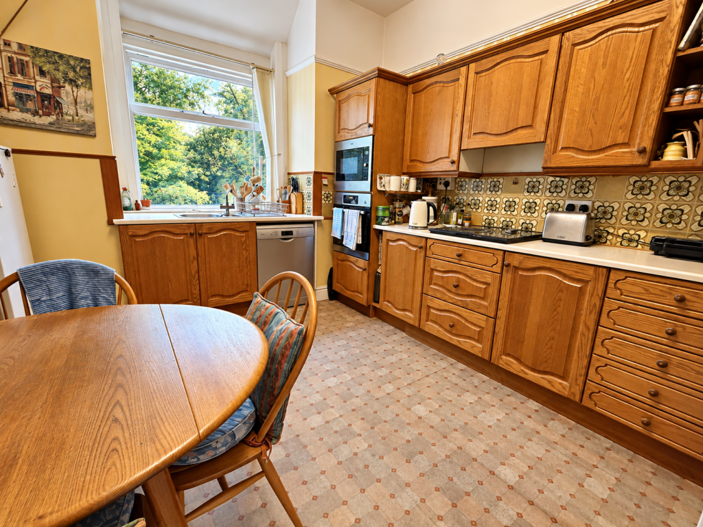House in Stockport, Mile End, Davenport - More