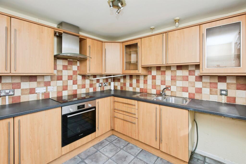Apartment in Derby - View 4