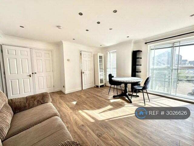 Apartment in London, Britannia Village, Silvertown - View 2