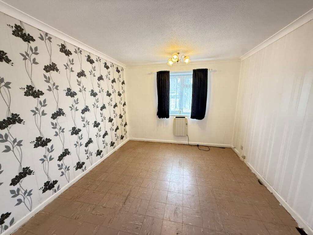 Rochford Way, Walton-on-the-naze photo 5