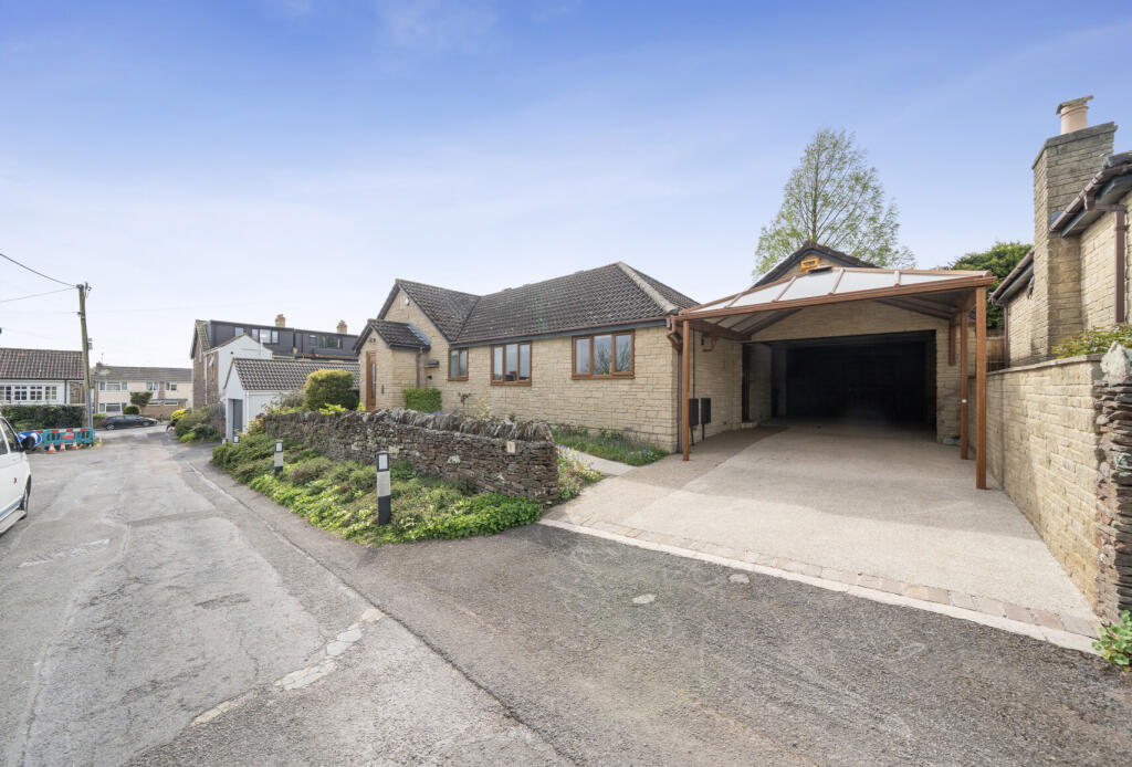 Main image of property: Quarry Lane, Winterbourne Down, Bristol, Gloucestershire, BS36