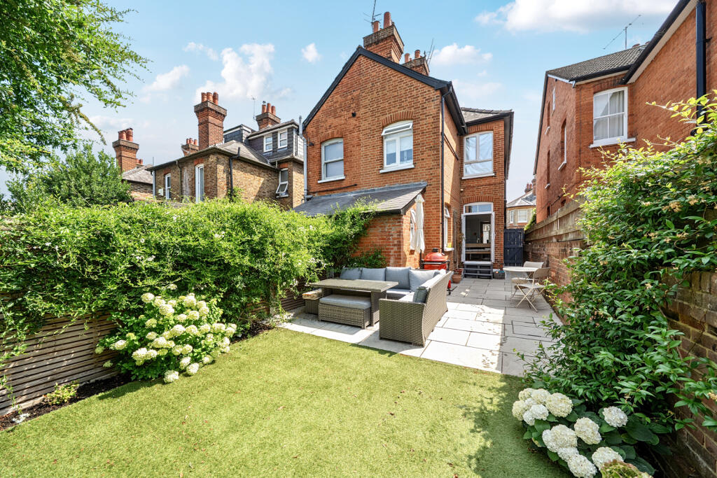 Foxenden Road, Guildford, GU1 photo 2