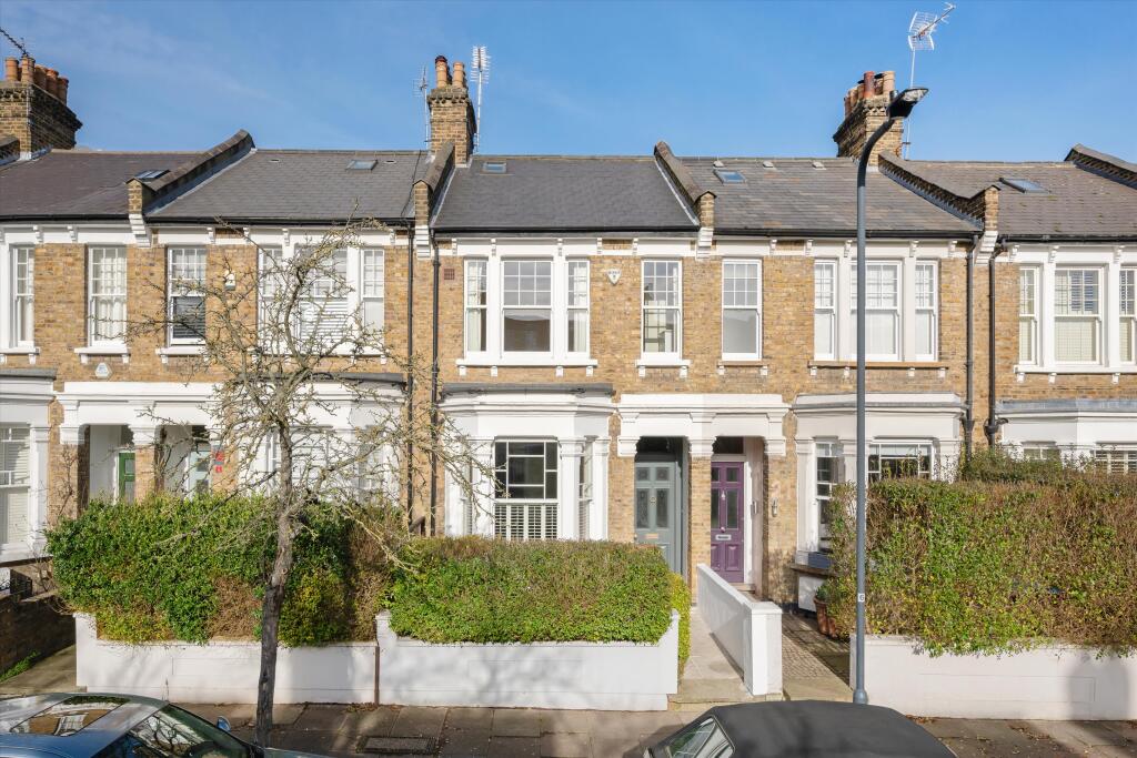 House in London - View 2