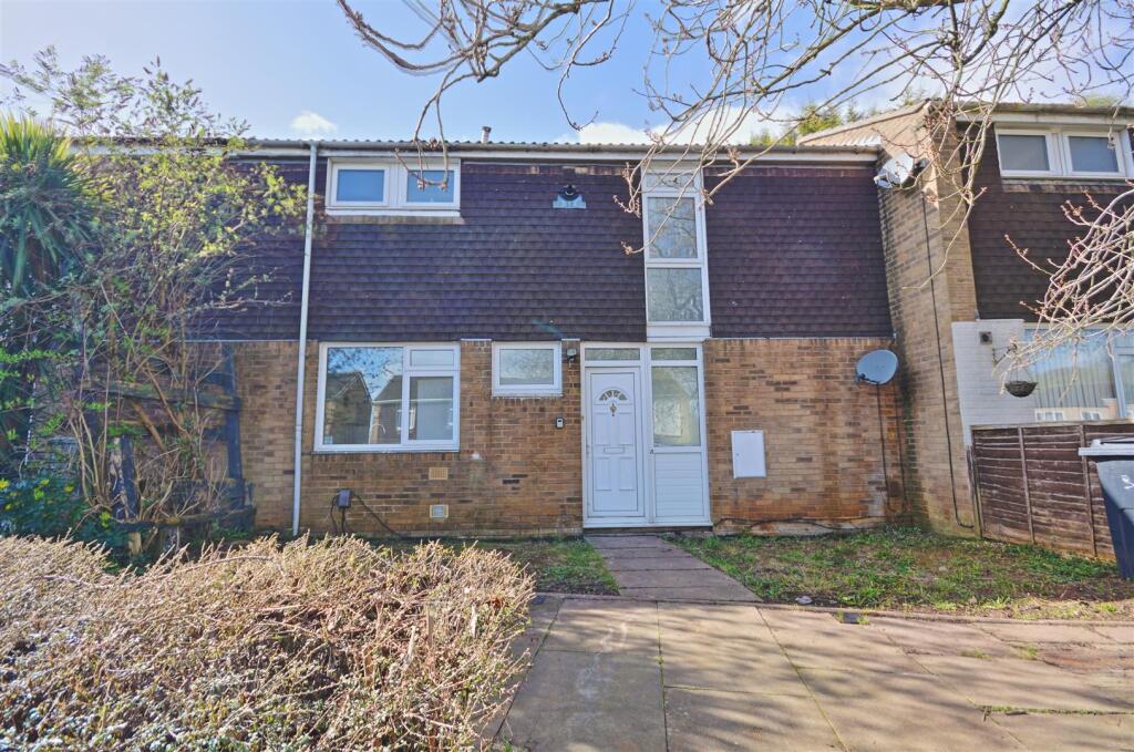 Main image of property: Longueville Court, Lumbertubs