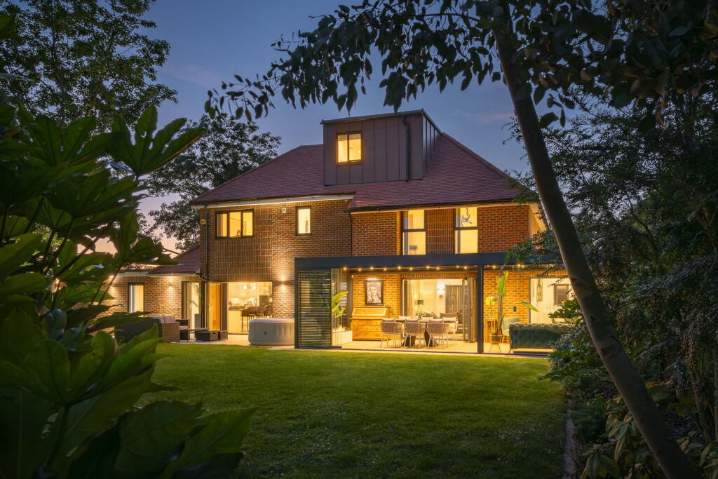 Main image of property: Camille House, Beulah Hill, Crystal Palace, SE19 3LQ