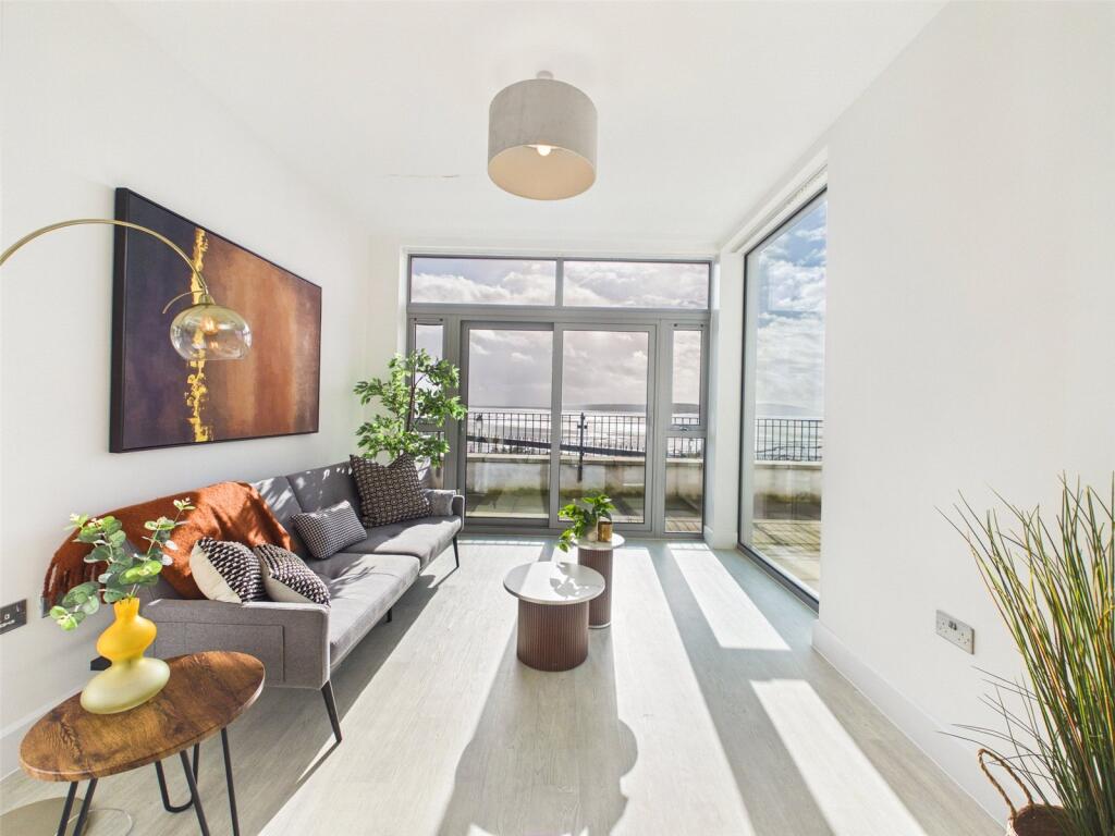 Main image of property: Apartment 1, 2 Paragon Road, Birnbeck Road, Weston-super-Mare, BS23