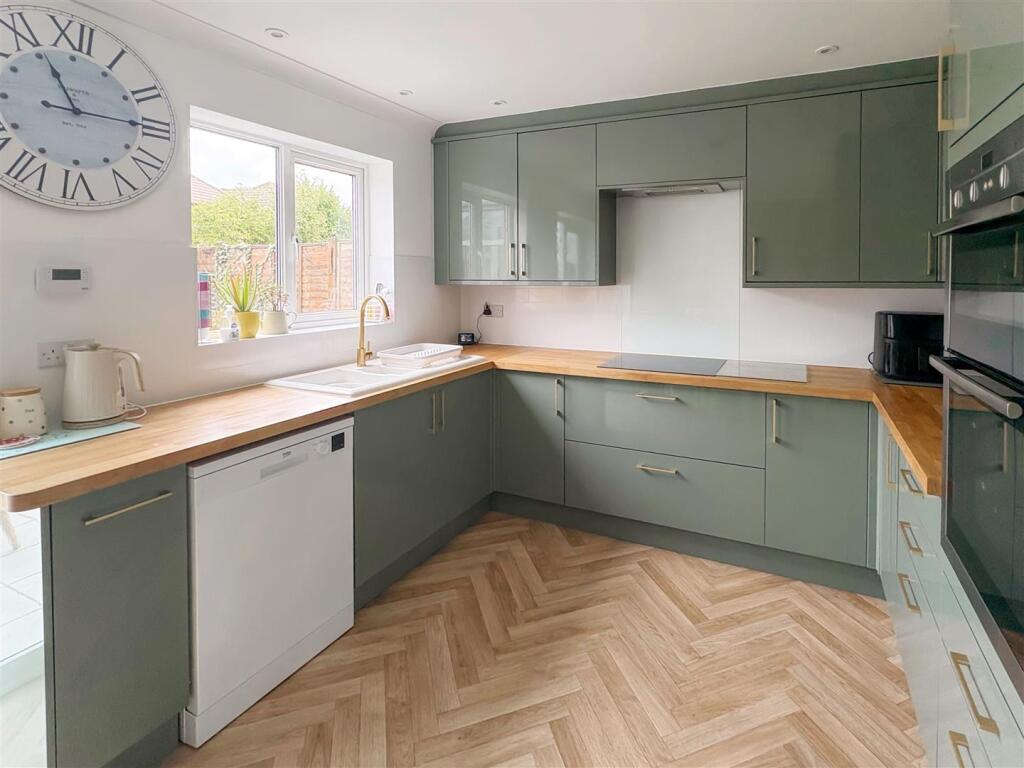House in Arun, Rustington - View 4