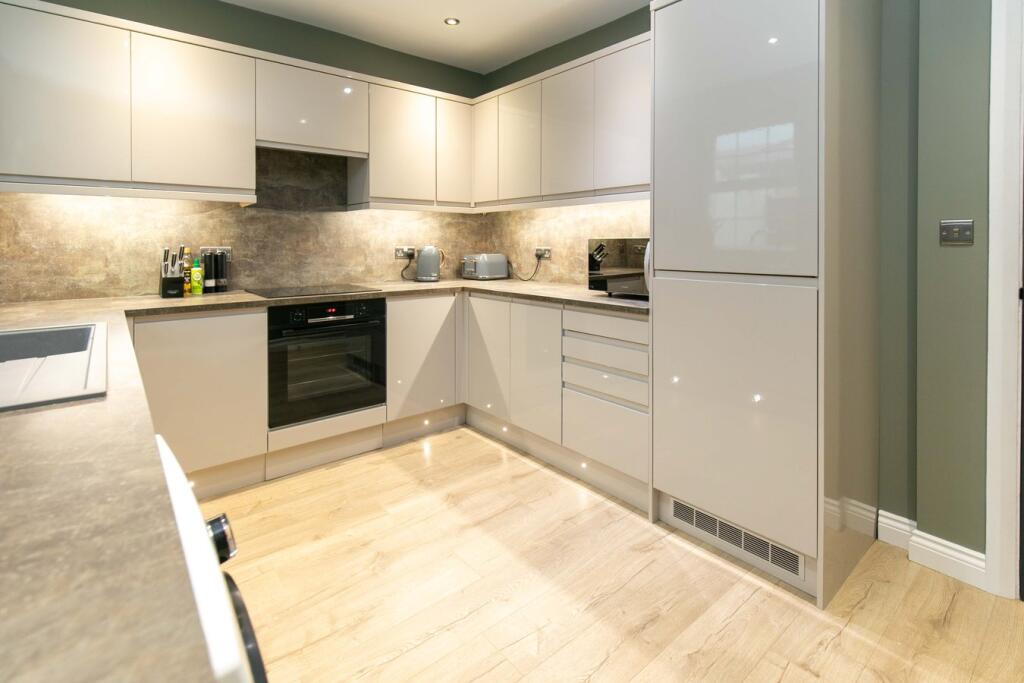 House in Ramsey, Garff - More