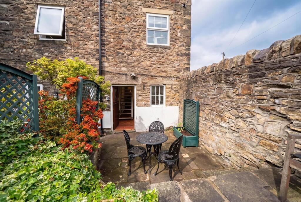 Chapel Street, Whaley Bridge, High Peak photo 4