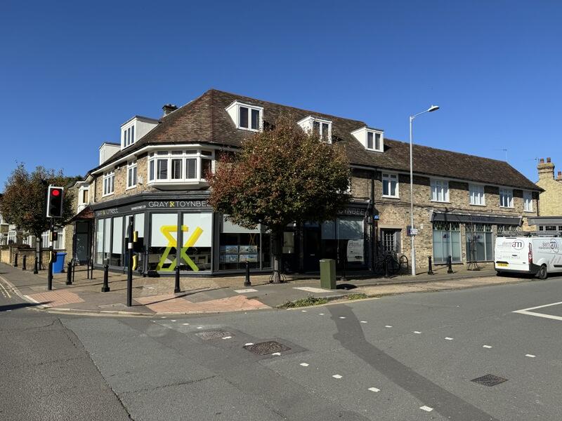 Main image of property: 154-156 Victoria Road, Cambridge, CB4 3DZ