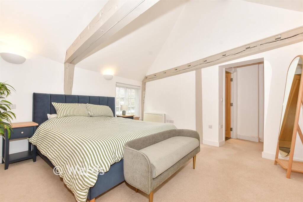 Apartment in Canterbury, The King's Mile - View 4