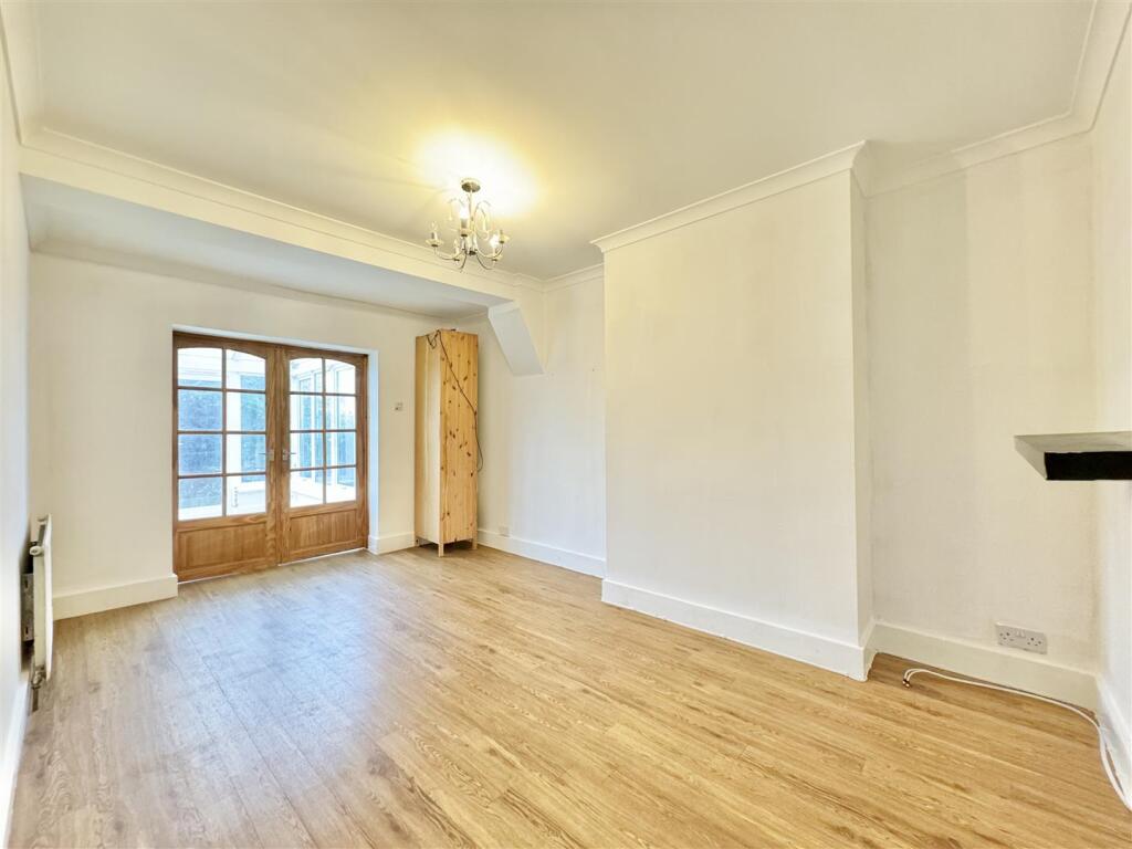 Harrow Lane, St. Leonards-On-Sea photo 3