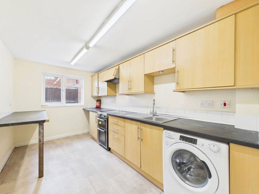 House in Cheltenham, Marle Hill, St Paul’s - View 3