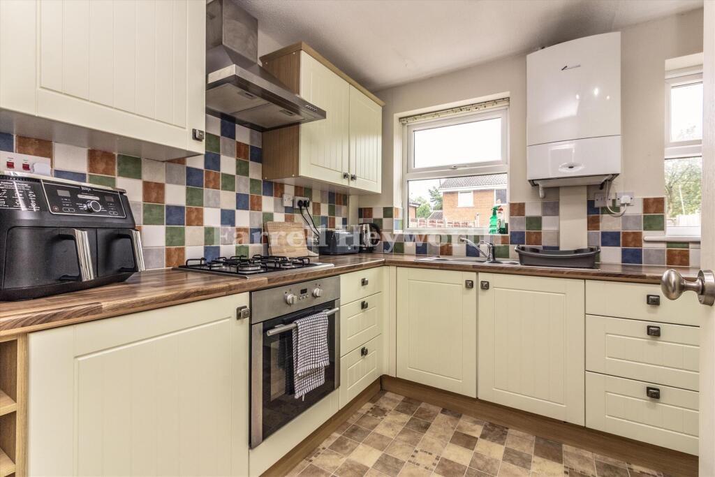 House in Preston, Savick, Ashton-on-Ribble - More