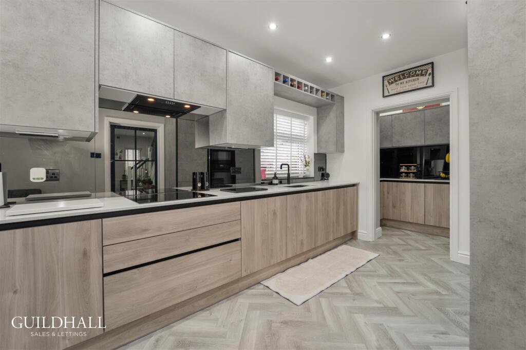 Main image of property: Aldwych Drive, Ashton-On-Ribble, Preston