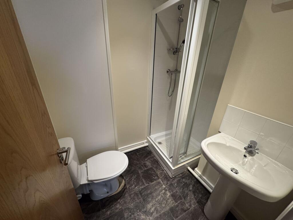 Apartment in Bolton - More