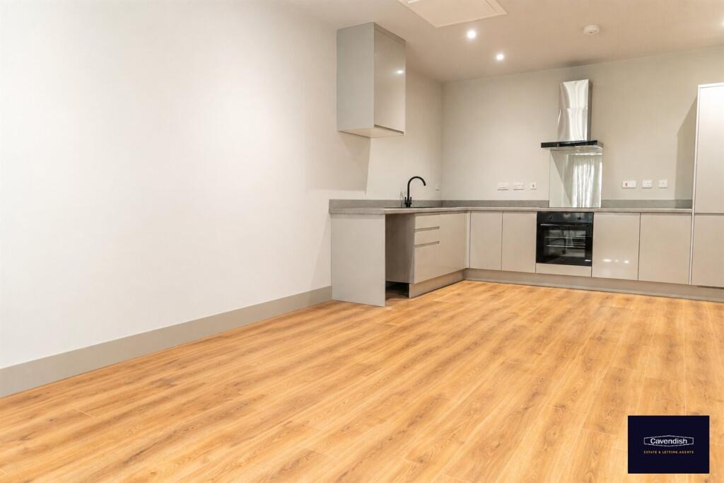 Apartment in Chester - View 3