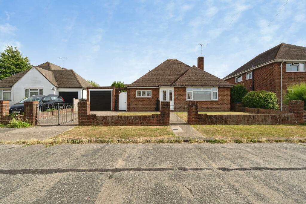Main image of property: St. Marys Close, Littlehampton, BN17