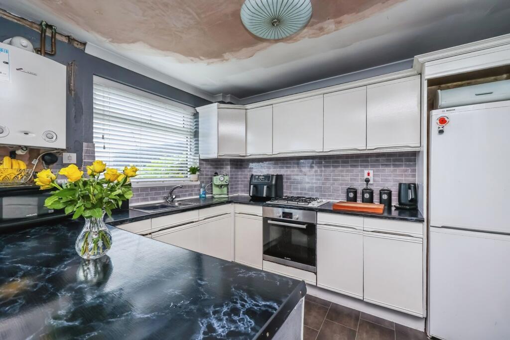 House in Nottingham - View 3