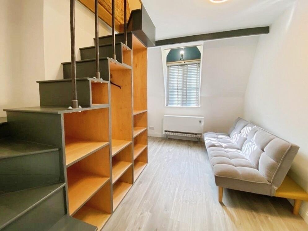 Apartment in Brighton - View 5