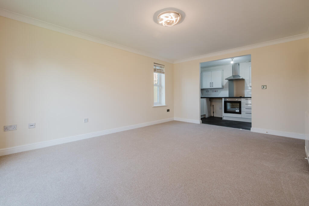 Roch Bank, Manchester, Blackley, M9 photo 4