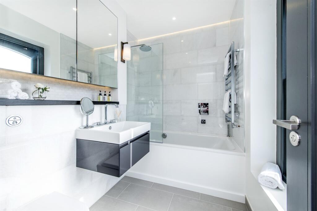 3 bedroom penthouse for rent