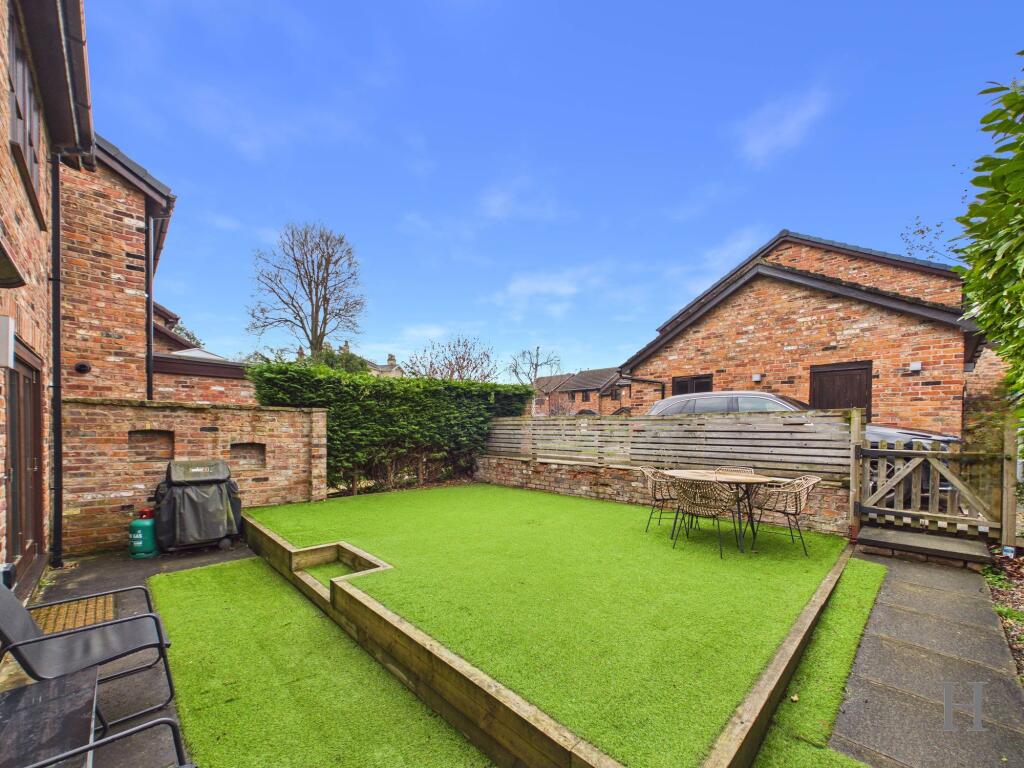 South Bank Close, Alderley Edge, SK9 photo 4