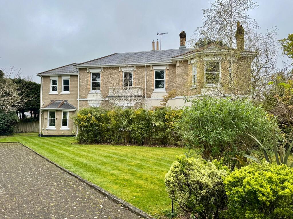 Main image of property: Wimborne Road, Bournemouth, 