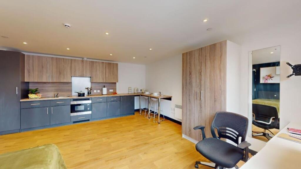 Studio flat for rent