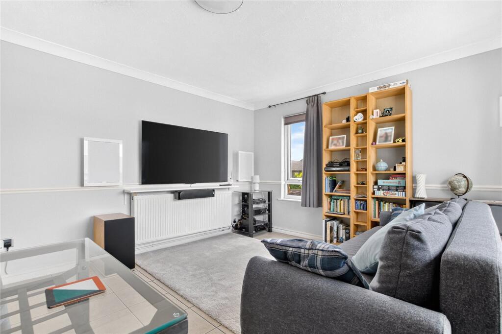 Apartment in Bracknell, Crown Wood, Birch Hill - View 4