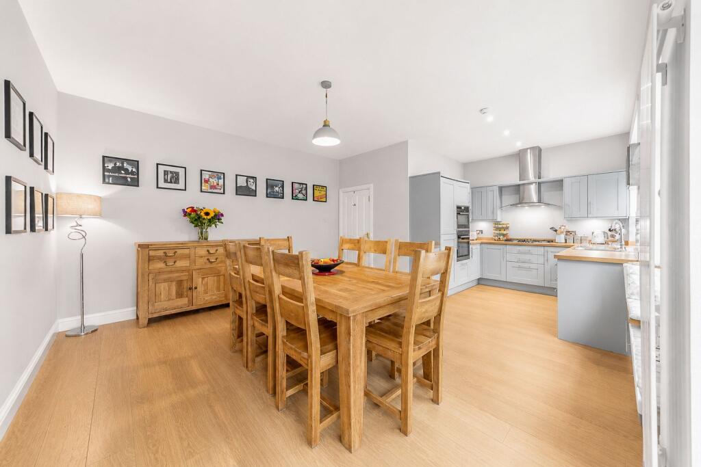 House in Dundee, Central Waterfront, City Quay - View 4