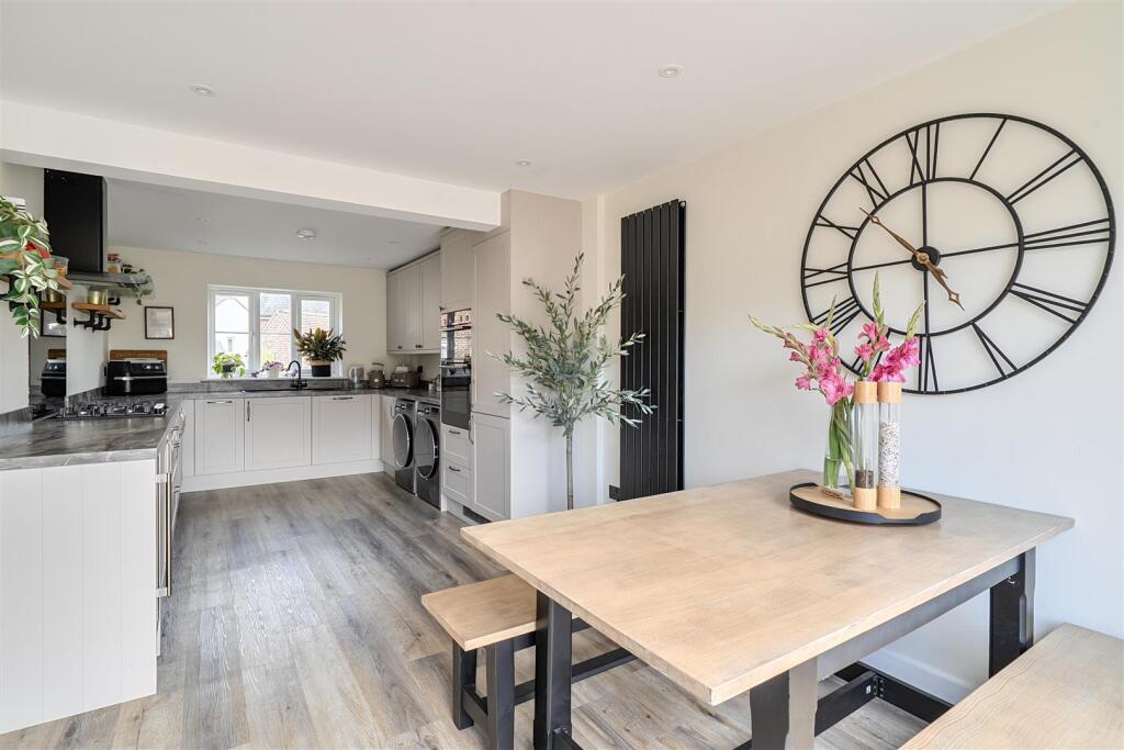 House in Bridport, Dorset - View 5
