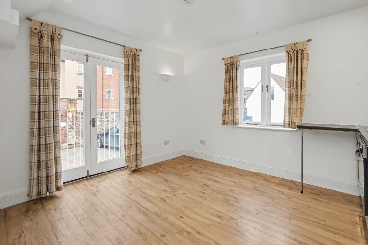 Apartment in Abingdon, Caldecott - View 4