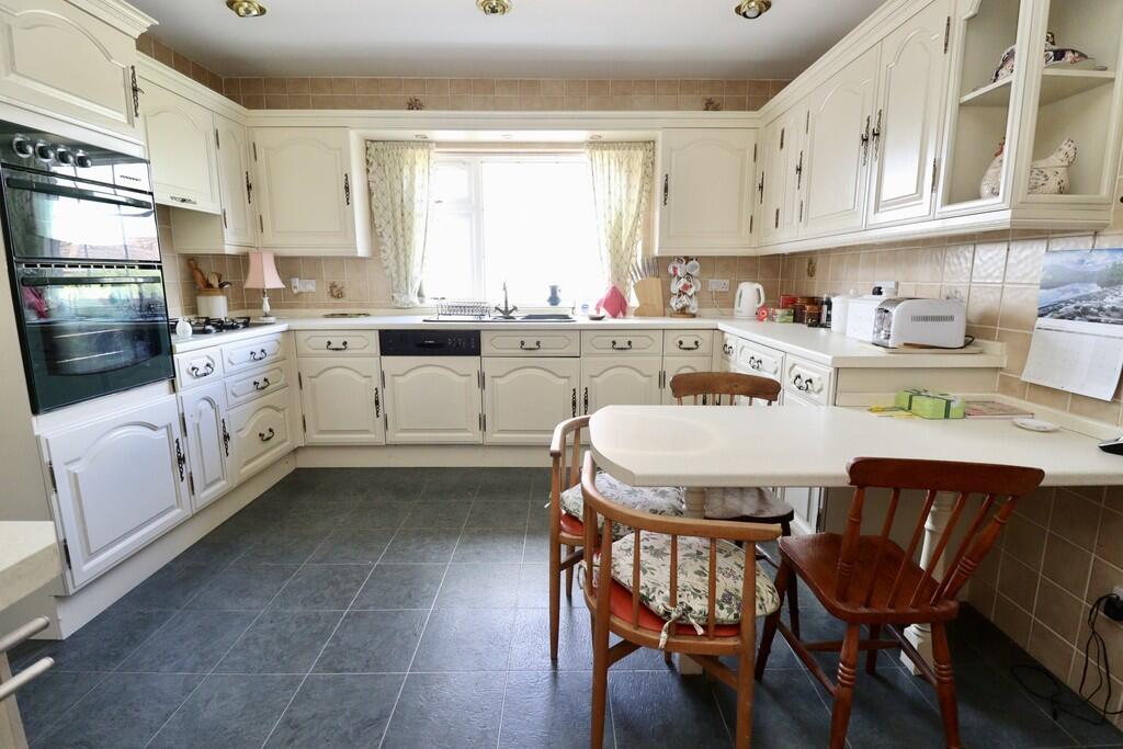 Knapton Court, Caistor photo 4