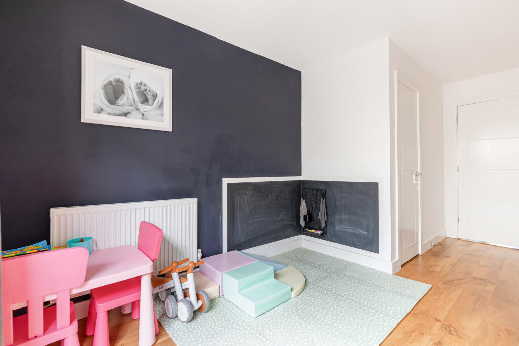 House in South Hams, Brixton - More