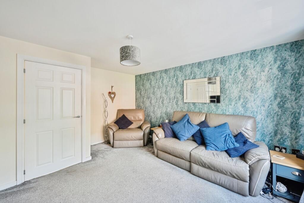 House in Stafford, Doxey - View 5