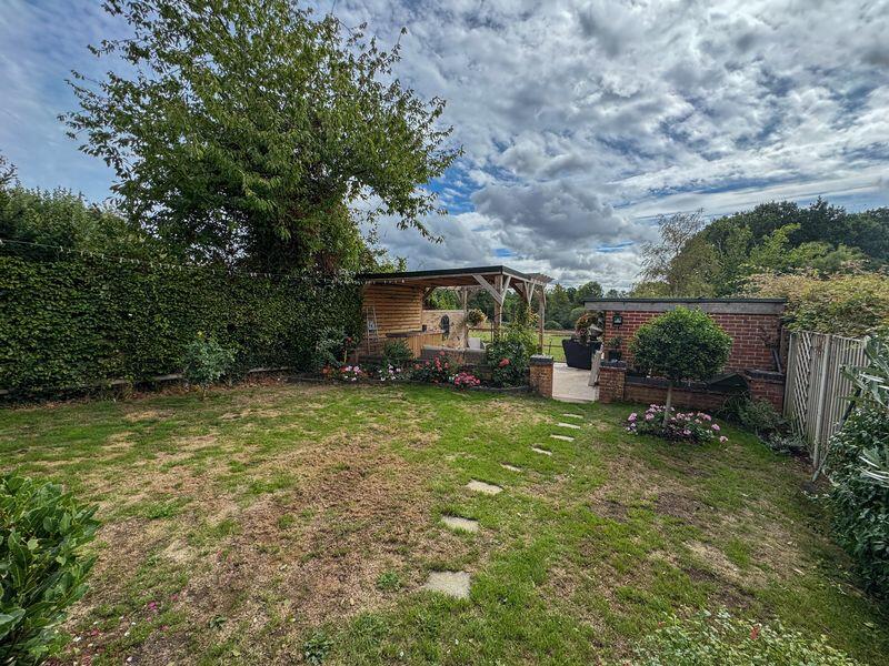 House in Winchester, Curdridge - View 2