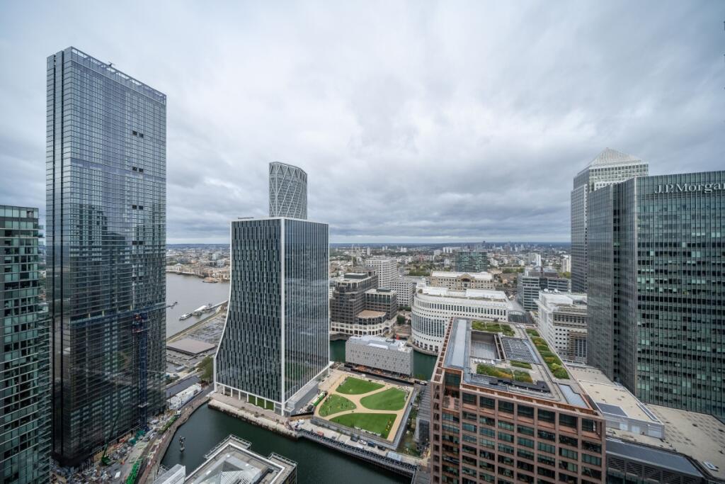 Main image of property: Wards Place London E14