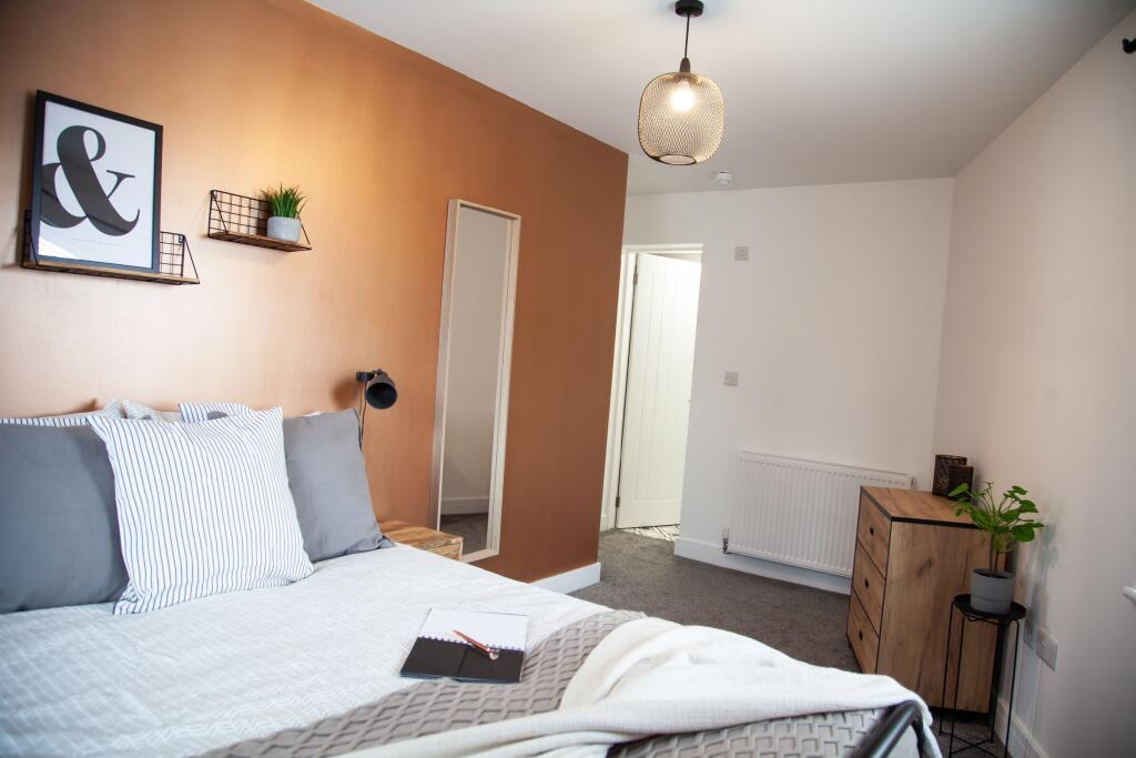 Main image of property: Hall Street