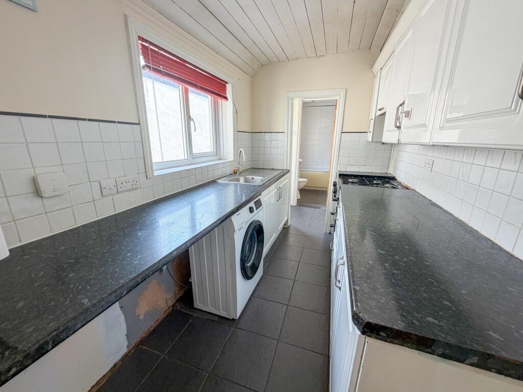 Cuthbert Street, Highbridge, Somerset, TA9 photo 4