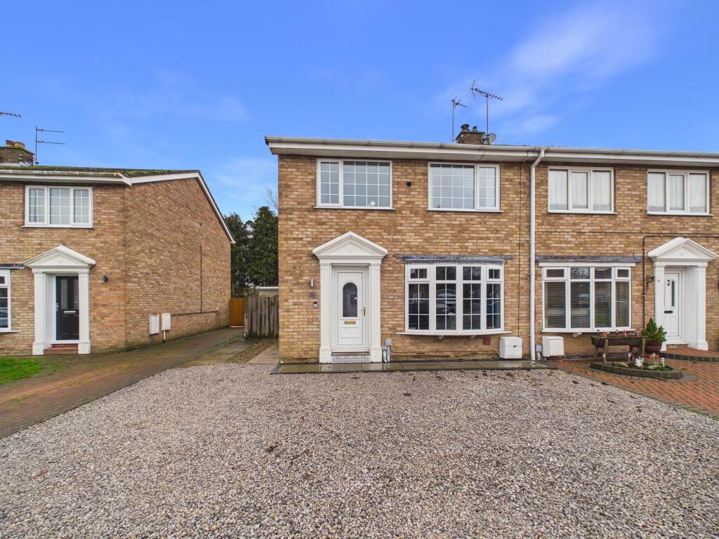 Main image of property: 35 Laburnum Avenue, Cranswick, Driffield, YO25 9QH