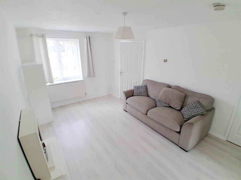 House in London - View 5