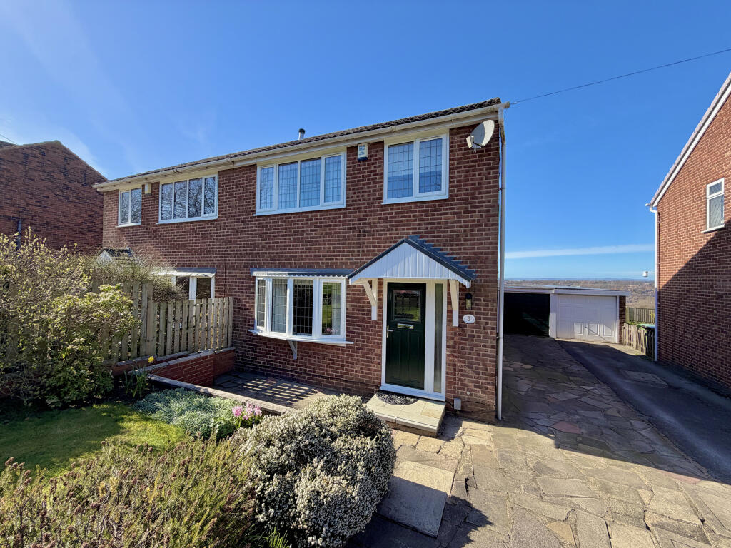 Main image of property: Pildacre Brow, Ossett, West Yorkshire